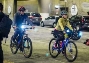 Niles, IL - Teen Killed in Bike Crash at Waukegan Rd & Cleveland St